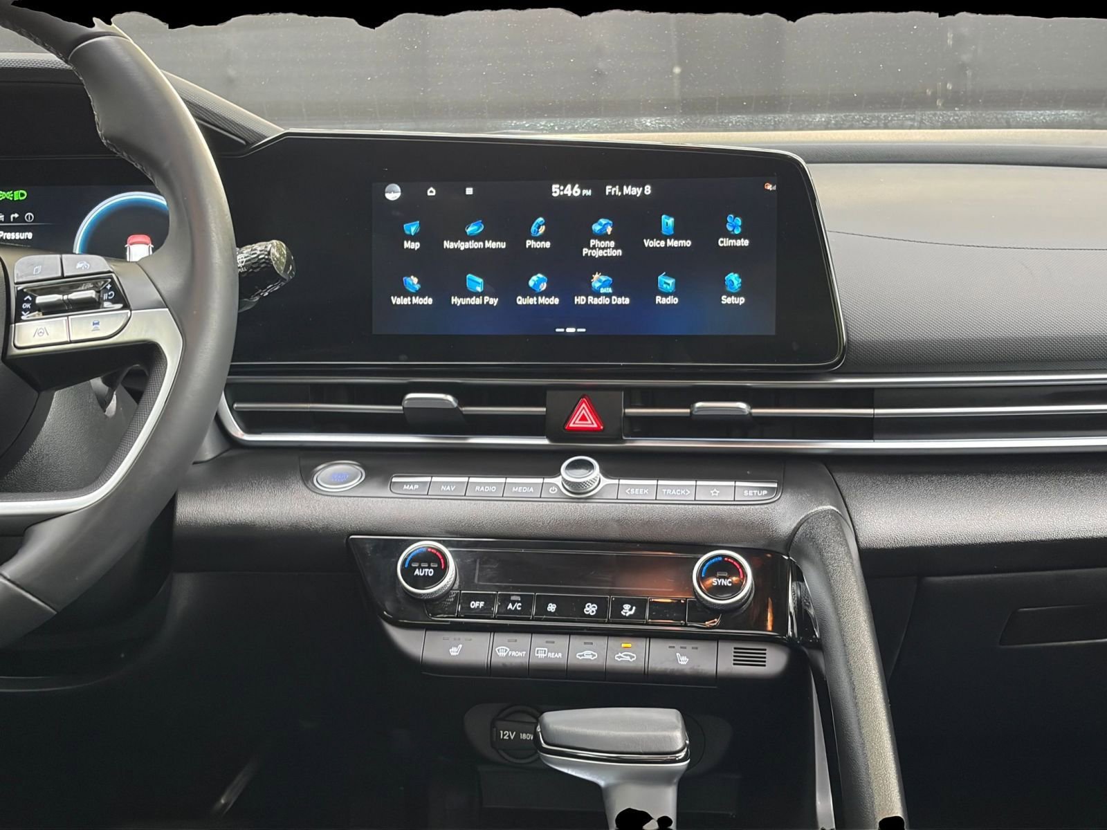 Used 2025 Hyundai Elantra SEL FWD image 17