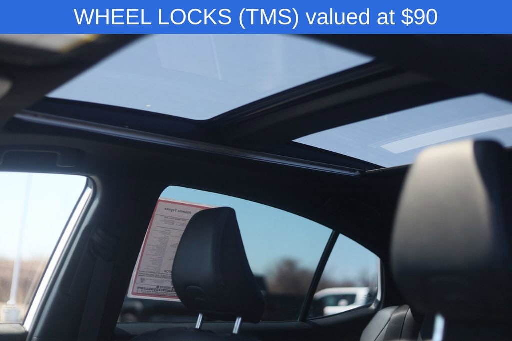 Used 2025 Toyota Camry XSE AWD/4WD image 11