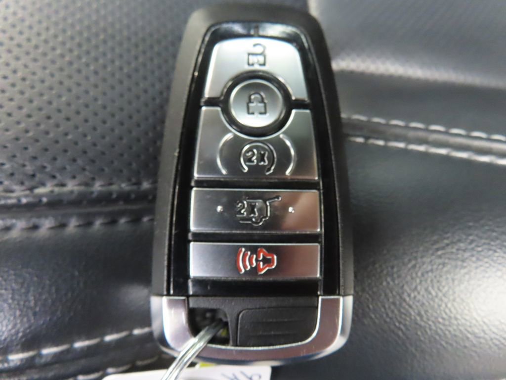 Used 2025 Ford Expedition Platinum w/ Stealth Performance Package AWD/4WD image 72