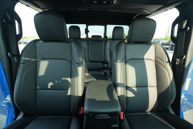 New 2026 Jeep Gladiator Mojave AWD/4WD image 36