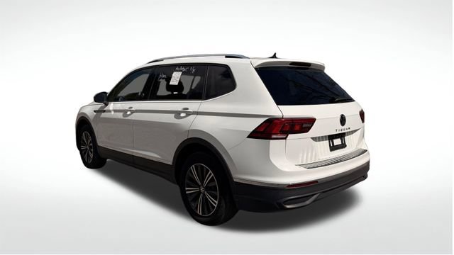 Used 2024 Volkswagen Tiguan Wolfsburg Edition image 7