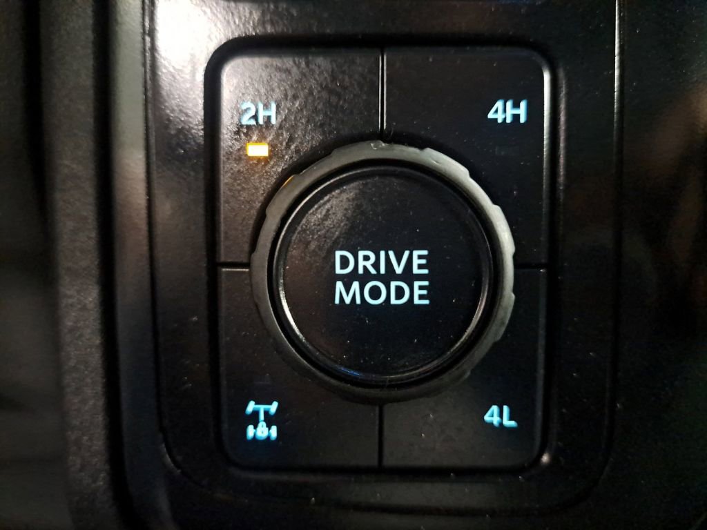 Used 2024 Ford F350 XLT w/ FX4 Off-Road Package image 33