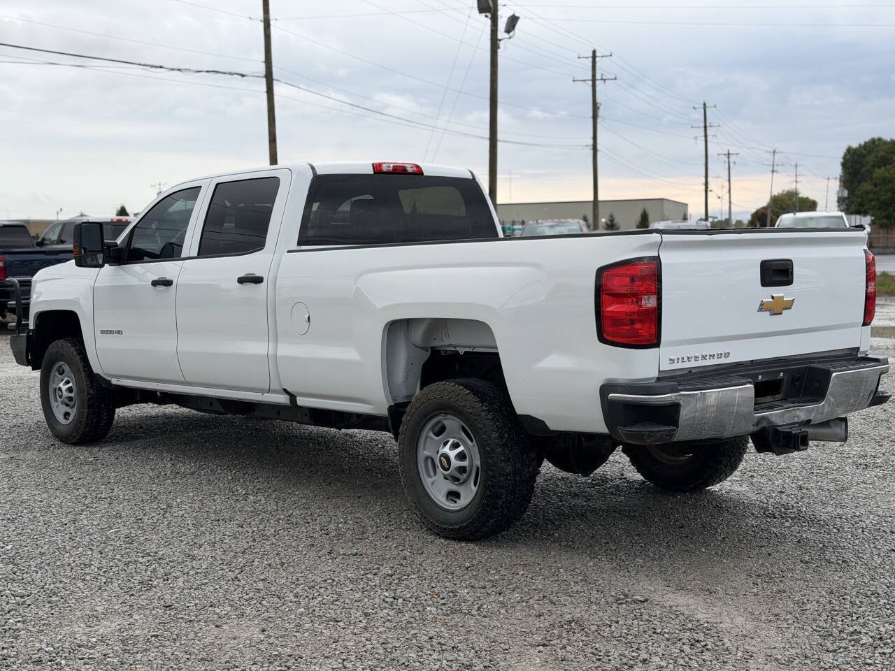 Used 2018 Chevrolet Silverado 2500 W/T w/ WT Convenience Package AWD/4WD image 3