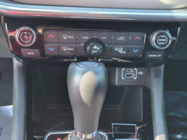 Used 2024 Jeep Compass Limited AWD/4WD image 22