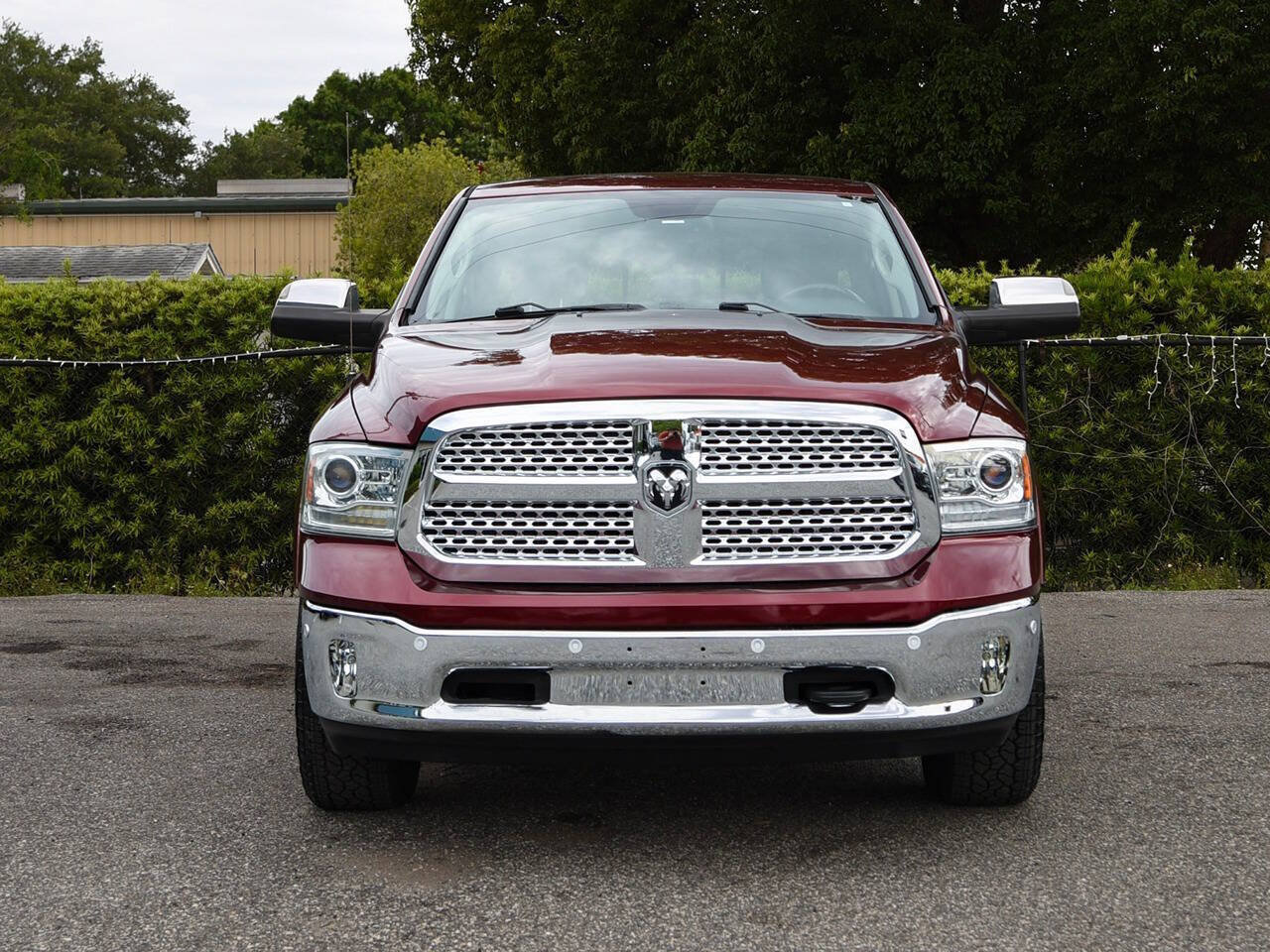 Used 2016 RAM 1500 Laramie w/ Convenience Group AWD/4WD image 4