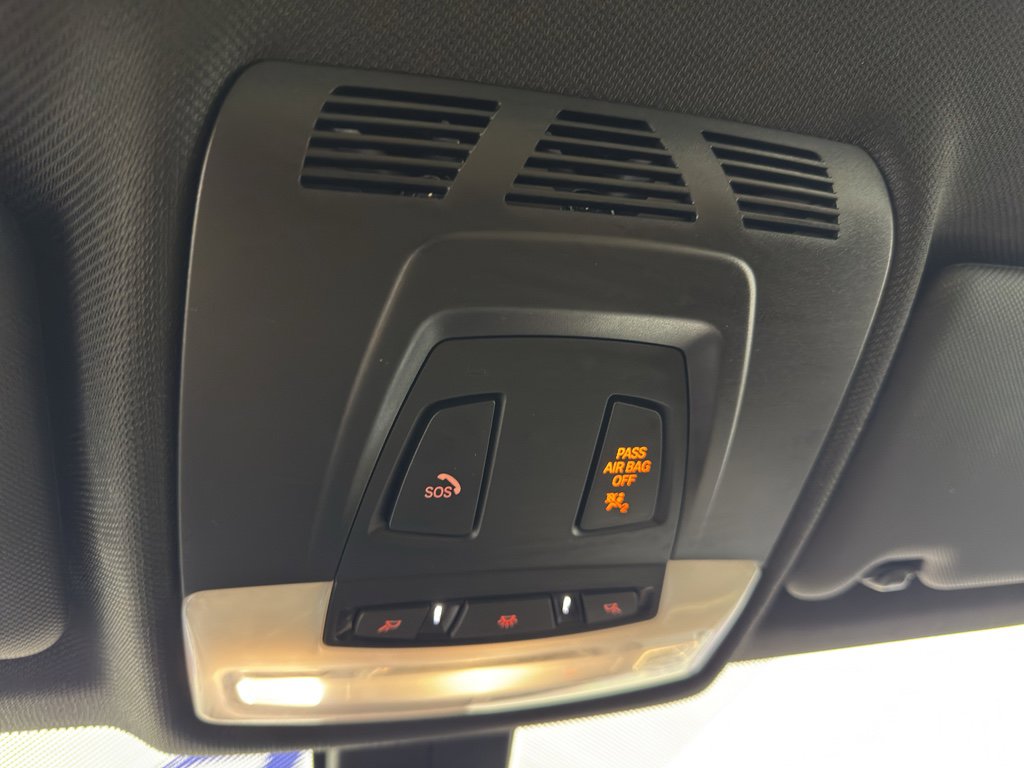 Used 2017 BMW 330e image 28