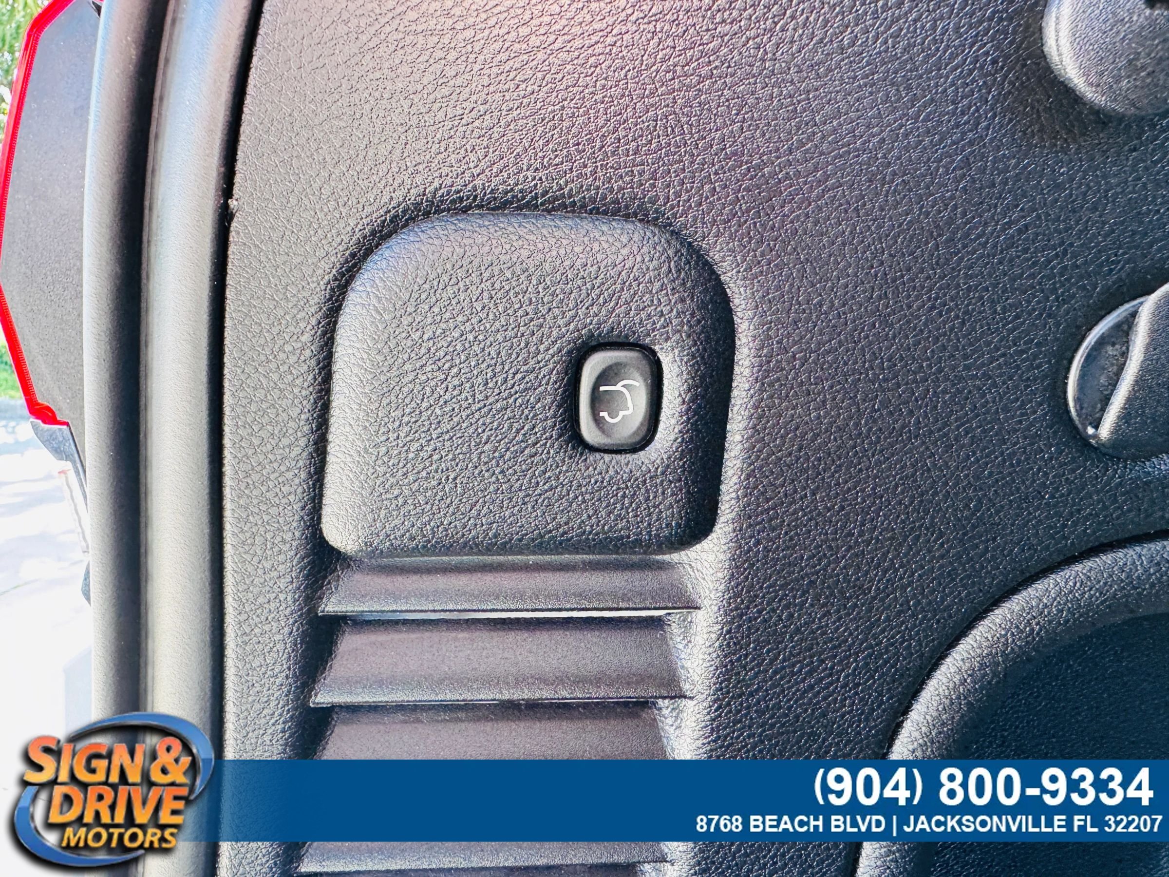 Used 2022 Jeep Grand Cherokee Limited RWD image 10