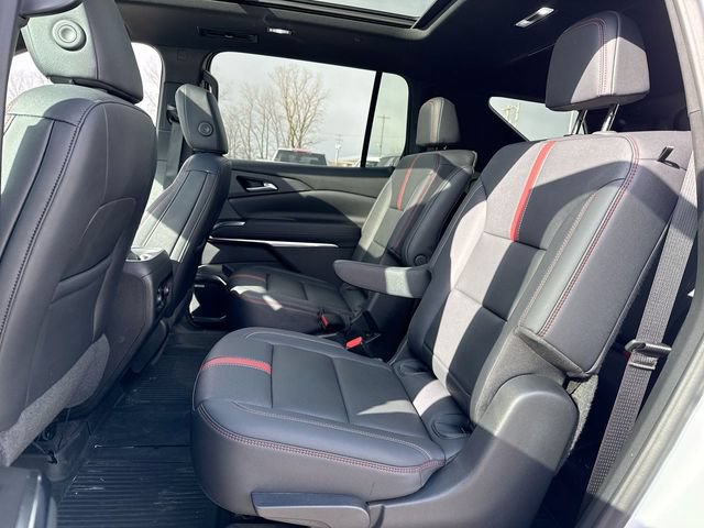 Used 2024 Chevrolet Traverse RS AWD/4WD image 23