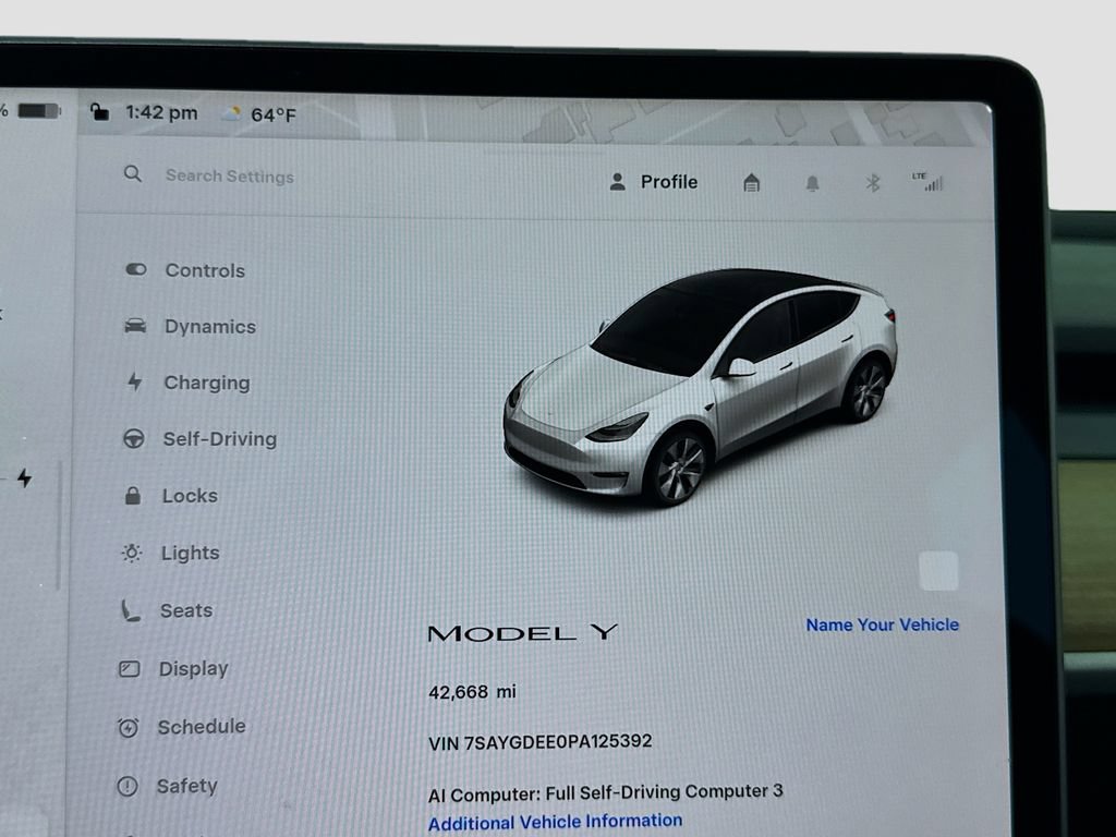 Used 2023 Tesla Model Y Long Range AWD/4WD image 17