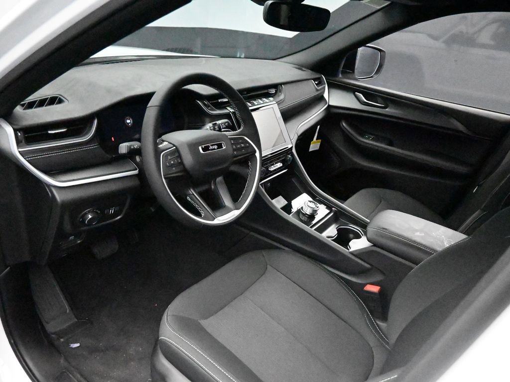 Used 2024 Jeep Grand Cherokee L Laredo w/ Luxury Tech Group I image 25