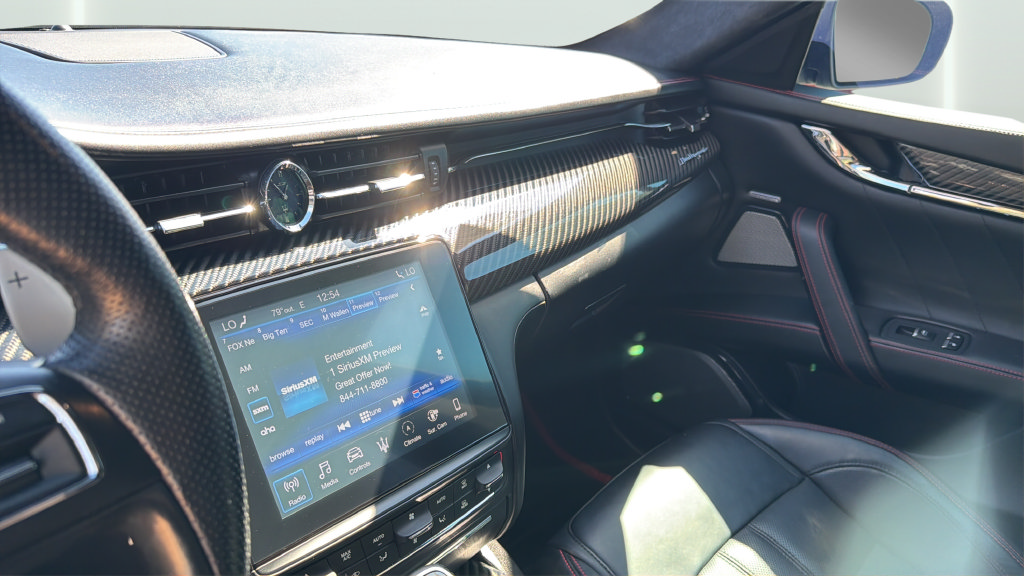 Used 2019 Maserati Quattroporte GTS GranSport RWD image 16