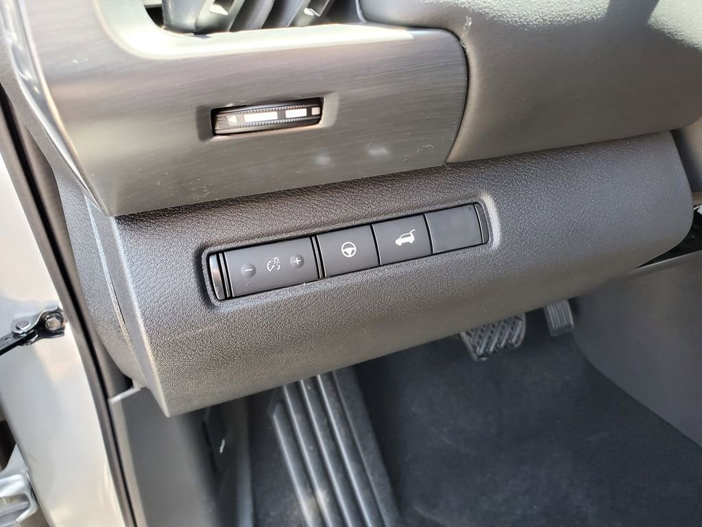 New 2025 Nissan Pathfinder SL w/ Cargo Package image 18
