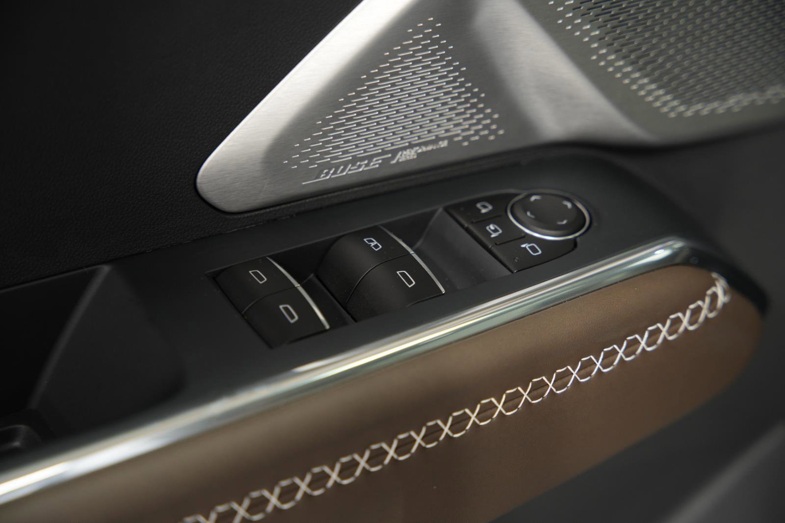 New 2026 GMC Acadia Denali Ultimate w/ LPO, Floor Liner Package image 27