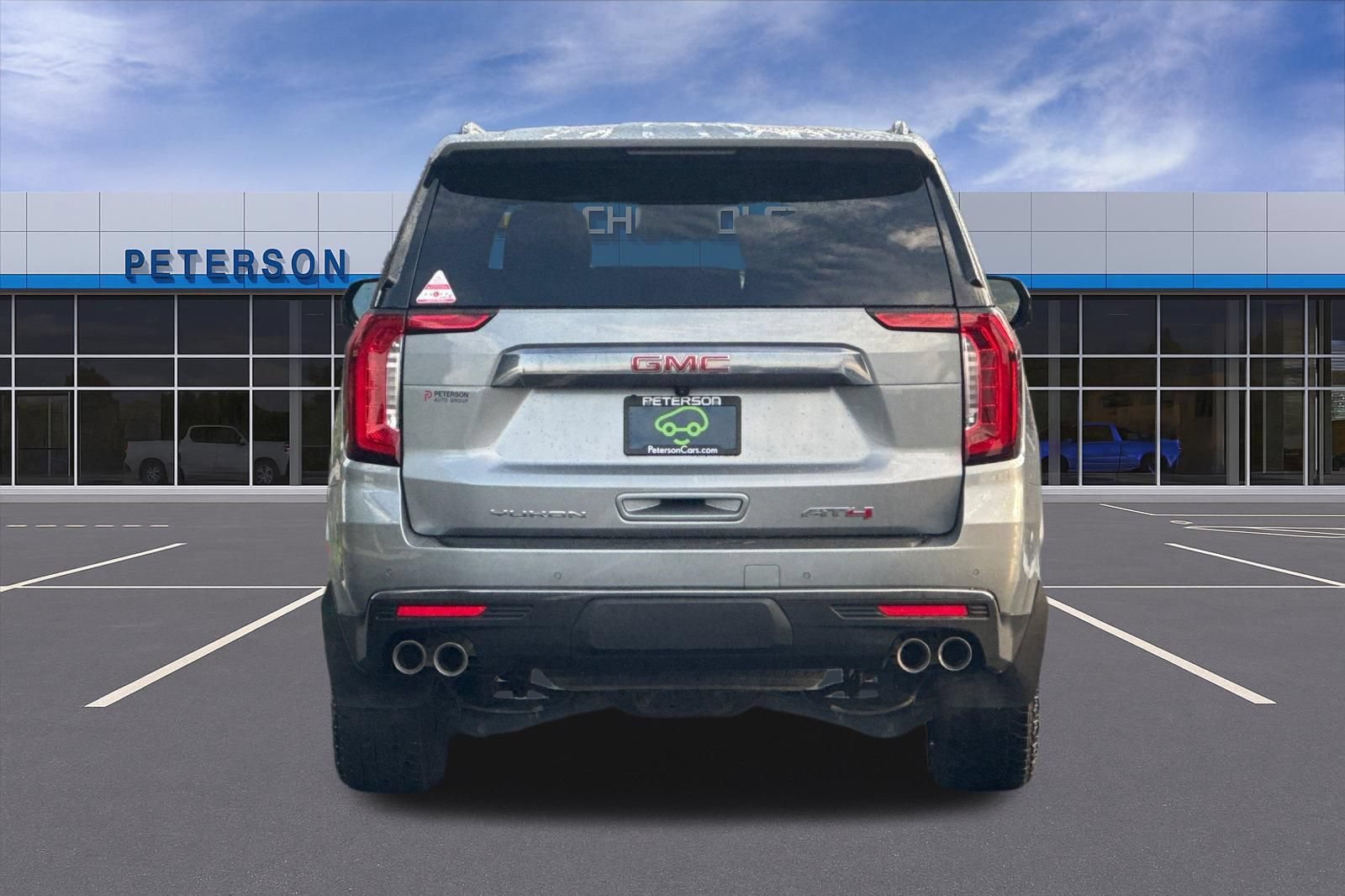 Used 2024 GMC Yukon AT4 w/ Technology Package AWD/4WD image 5