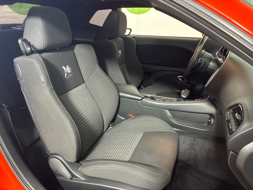 Used 2018 Dodge Challenger R/T Scat Pack image 29