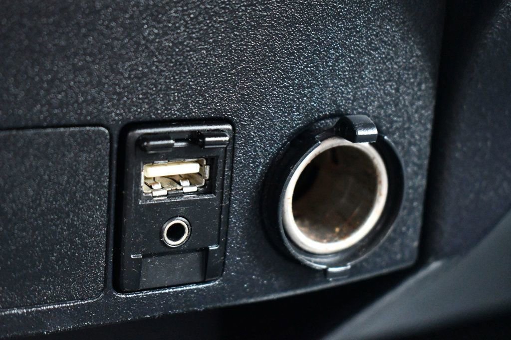 Used 2018 Toyota RAV4 XLE w/ Plus Extra Value Package image 42