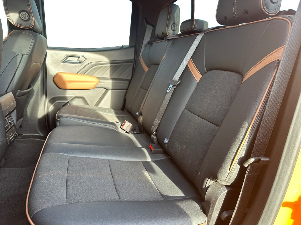 Used 2025 GMC Canyon AT4 AWD/4WD image 13