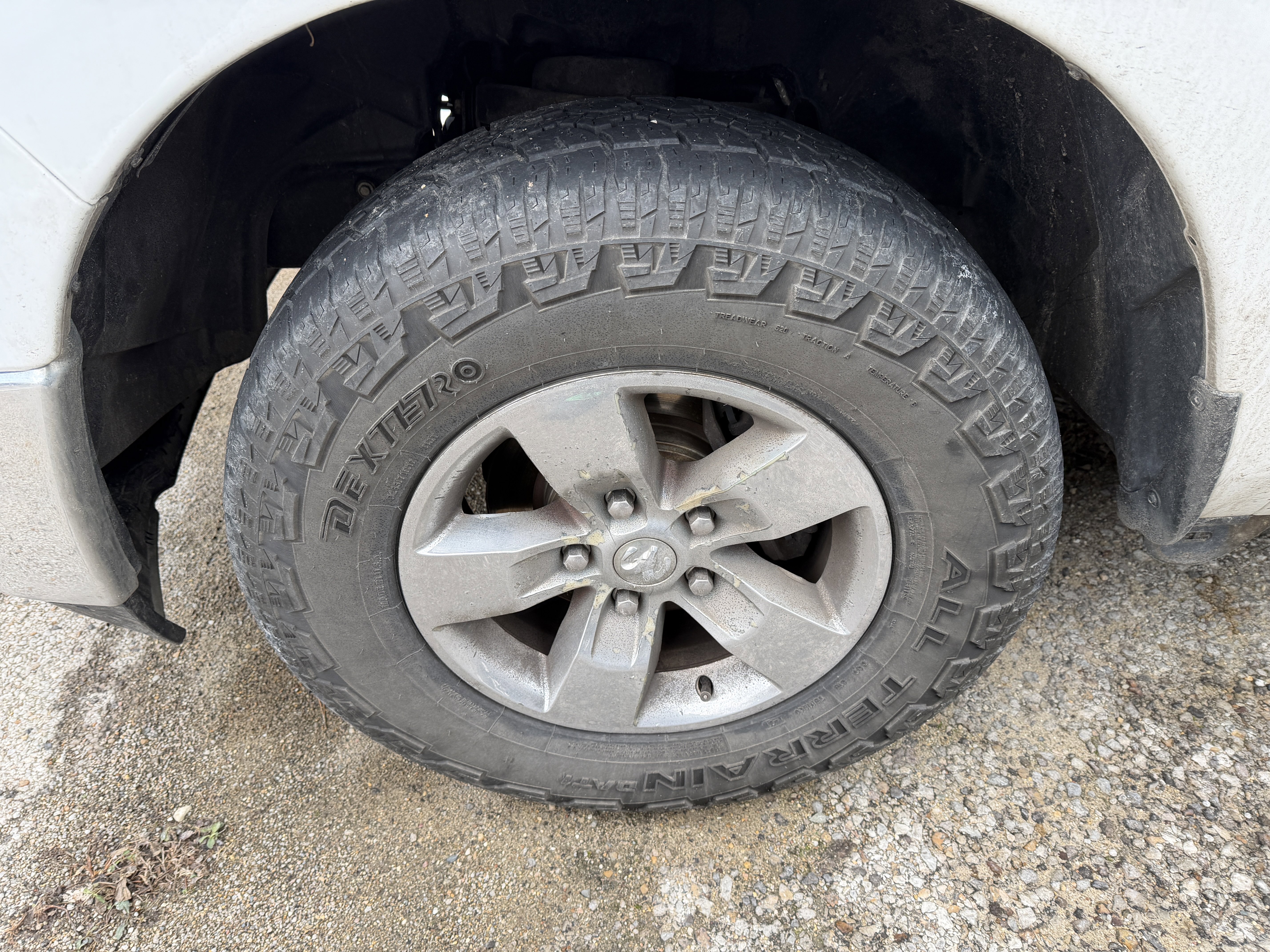 Used 2018 RAM 1500 Classic SLT image 12