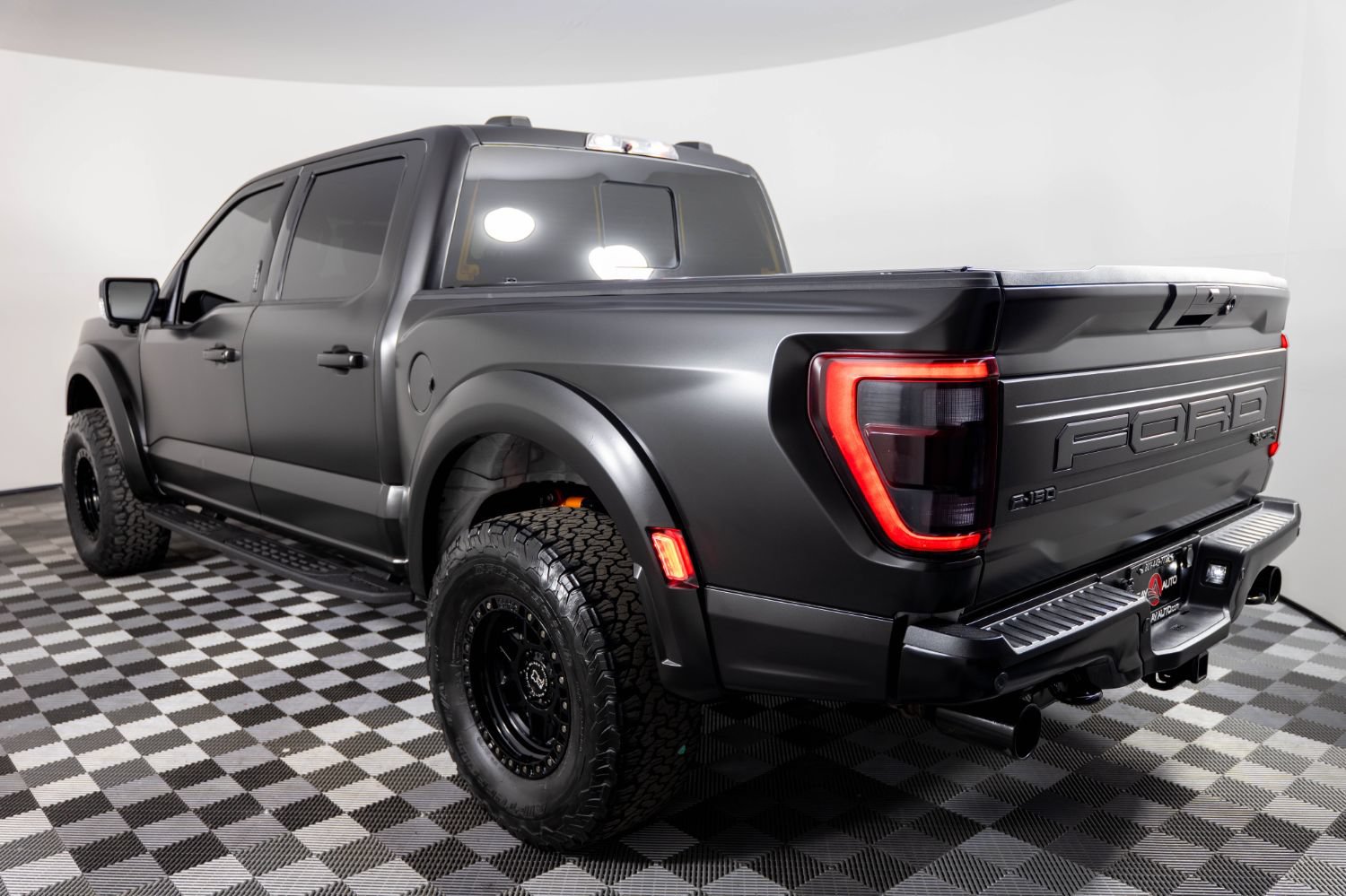 Used 2023 Ford F150 Raptor AWD/4WD image 4