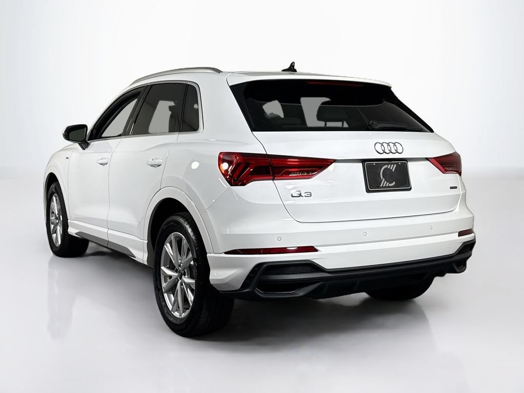 Used 2024 Audi Q3 2.0T Premium Plus w/ Premium Plus Package AWD/4WD image 3