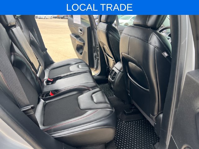 Used 2021 Jeep Cherokee Trailhawk AWD/4WD image 15