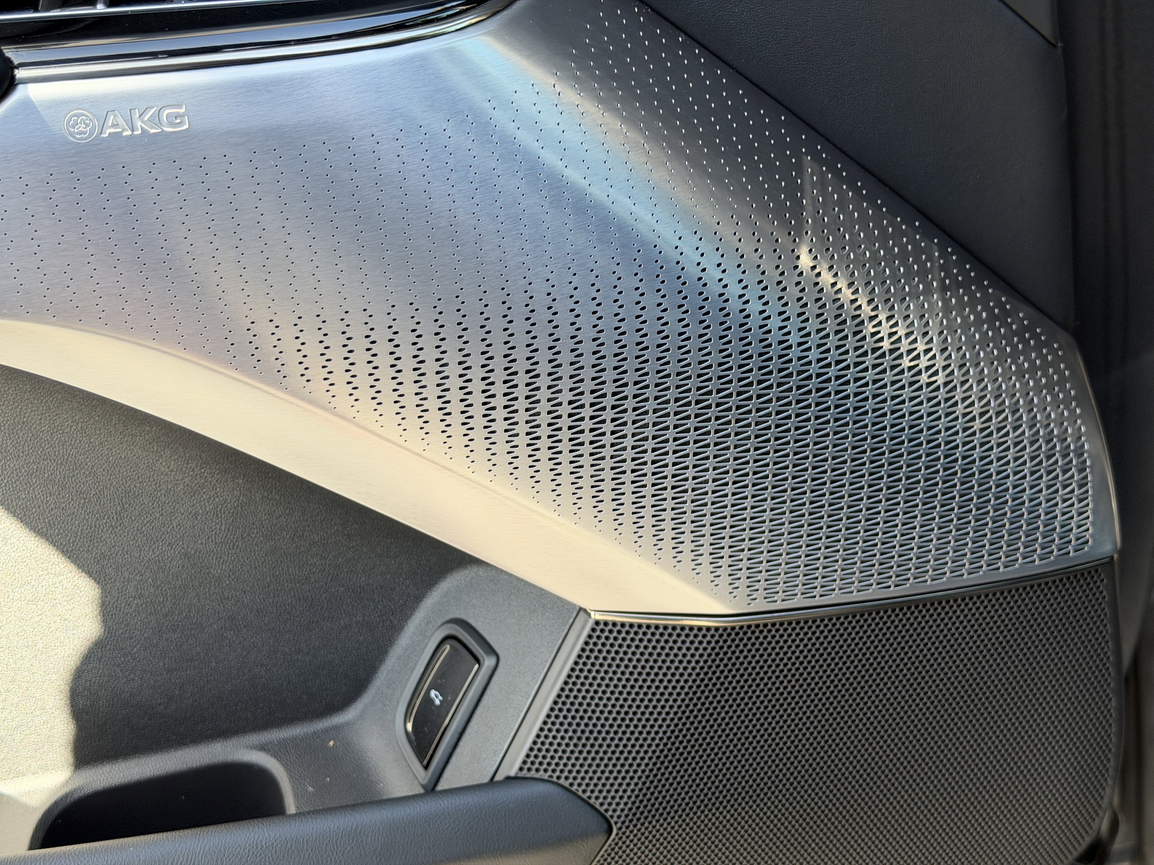 Certified 2026 Cadillac Lyriq V w/ Exterior Carbon Fiber Package image 19