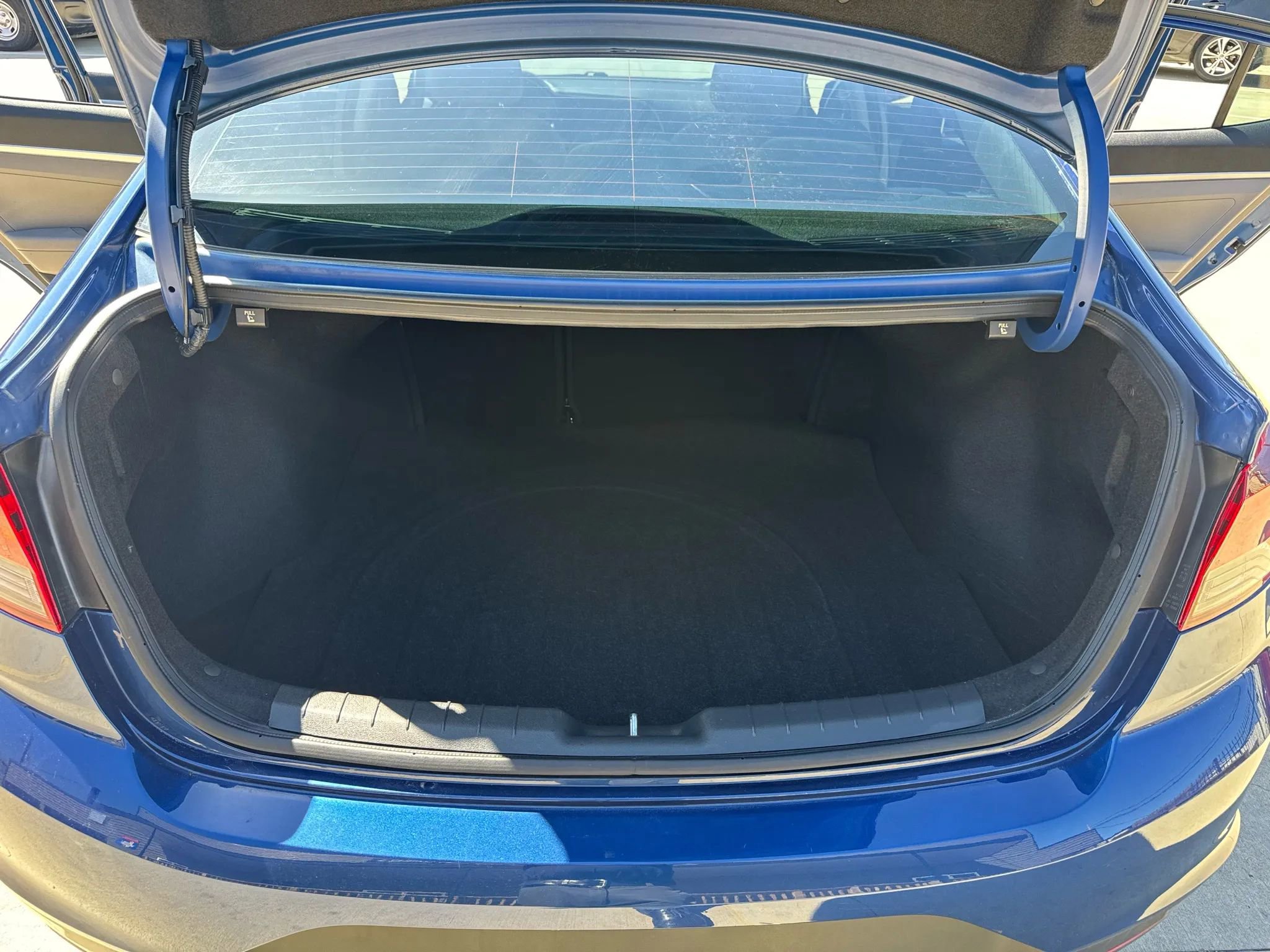 Used 2020 Hyundai Elantra SE image 30