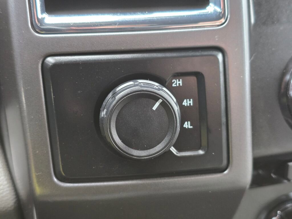 Used 2015 Ford F150 XLT w/ Equipment Group 301A Mid image 25