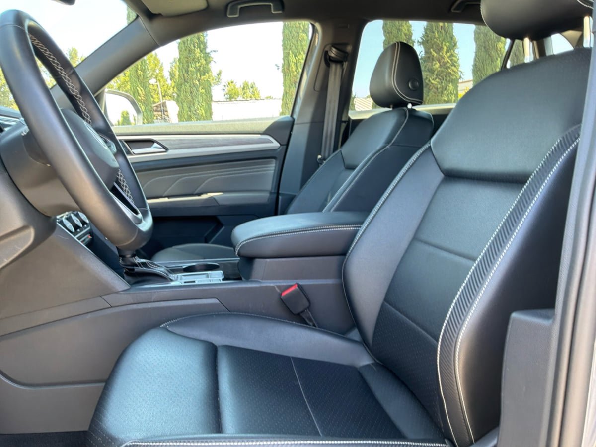 Used 2023 Volkswagen Atlas Cross Sport SE w/ Black Wheel Package FWD image 17