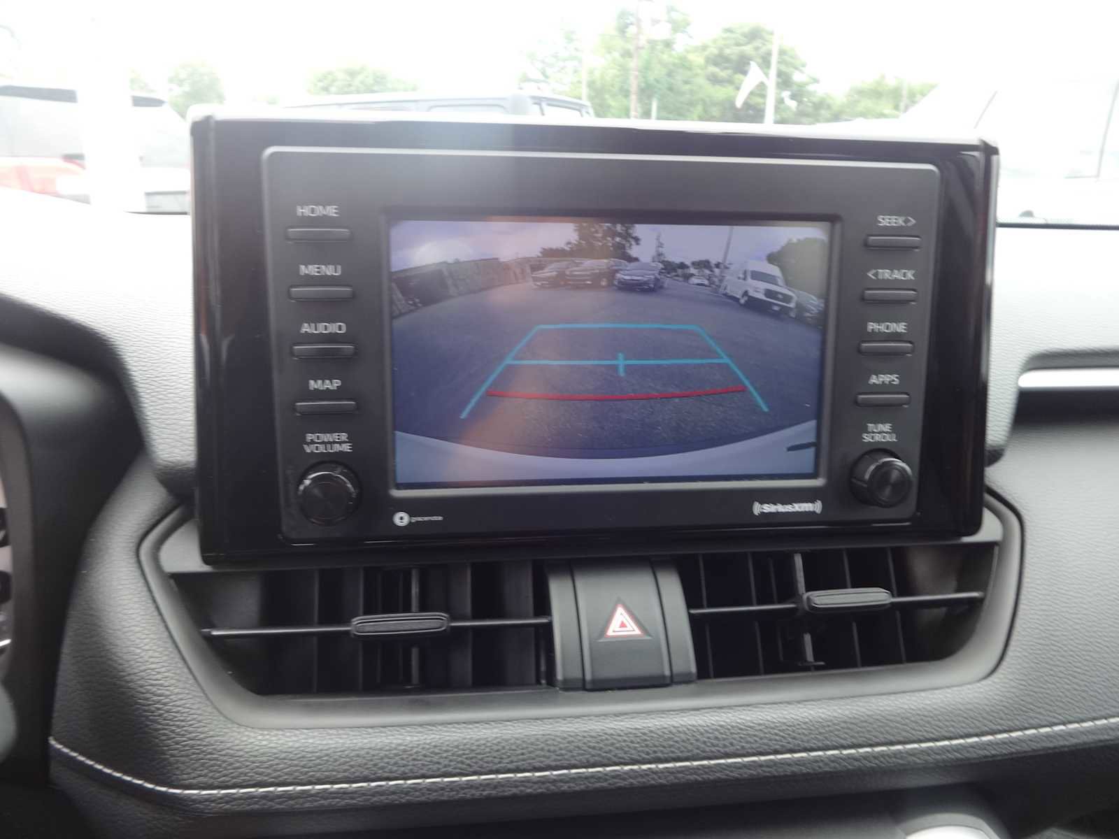 Used 2022 Toyota RAV4 LE image 22