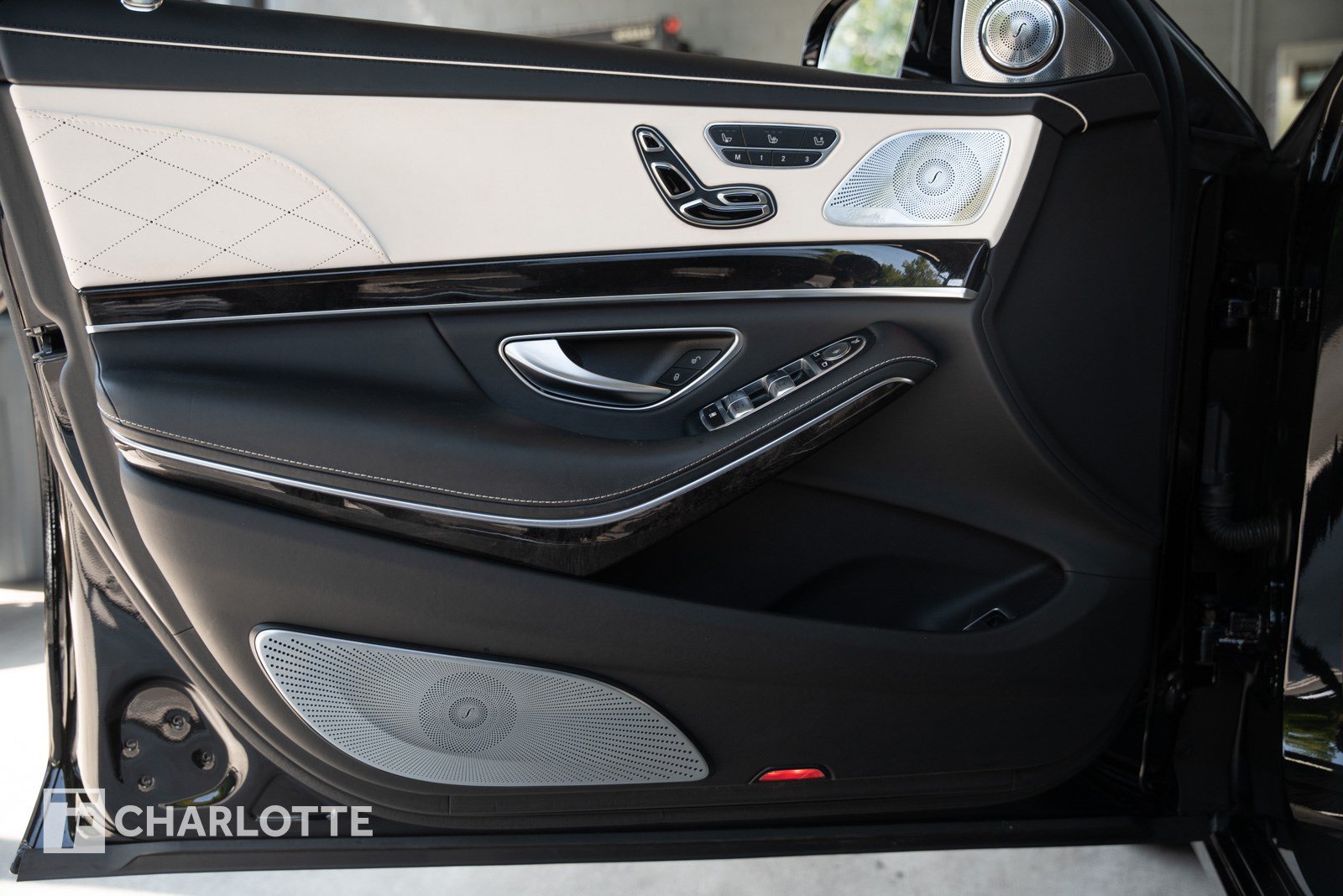 Used 2018 Mercedes-Benz Maybach S 650 image 16