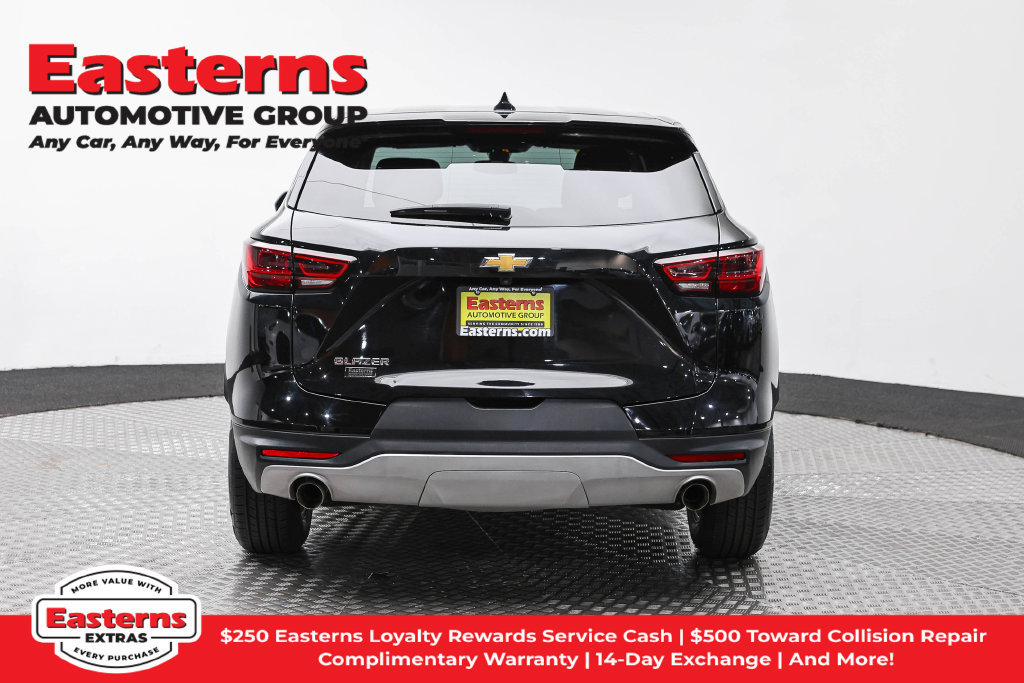 Used 2025 Chevrolet Blazer LT FWD image 7