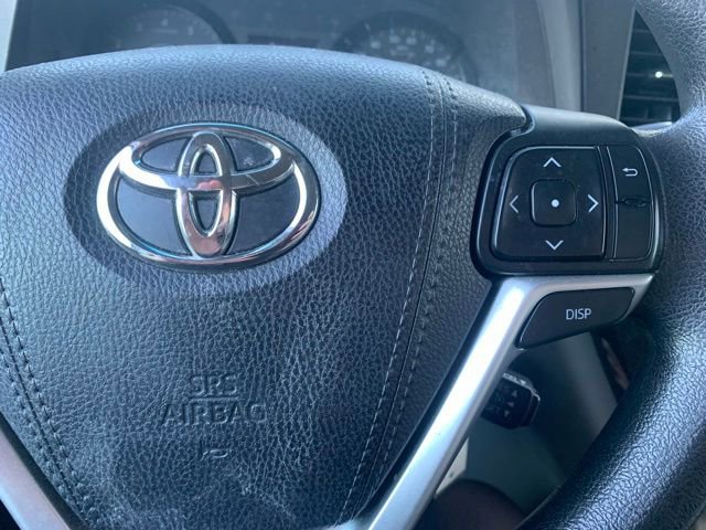 Used 2017 Toyota Sienna LE FWD image 8