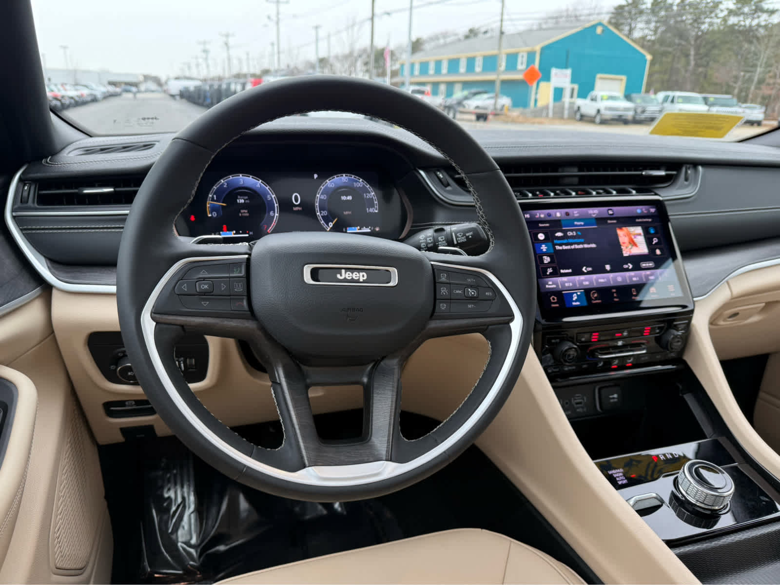 Used 2024 Jeep Grand Cherokee Limited image 15