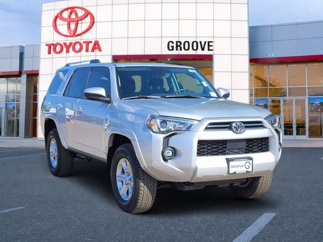 Used 2023 Toyota 4Runner SR5 AWD/4WD image 8