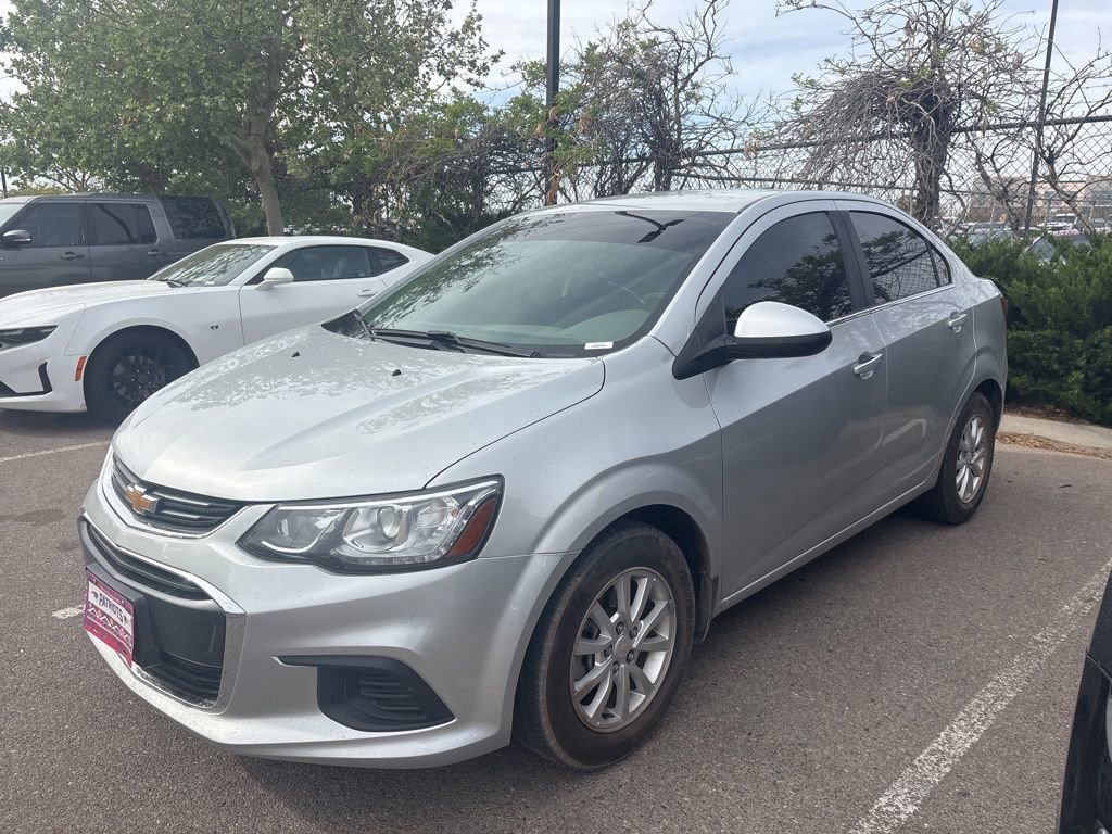 Used 2019 Chevrolet Sonic LT w/ Convenience Package FWD image 4