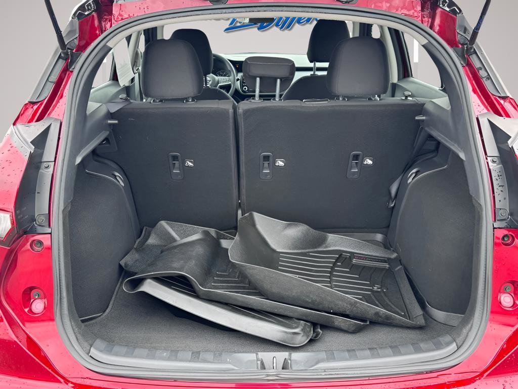 Used 2021 Nissan Kicks SV FWD image 19