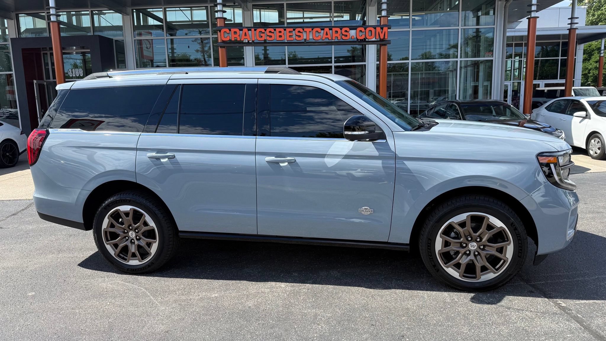 Used 2025 Ford Expedition King Ranch AWD/4WD image 2