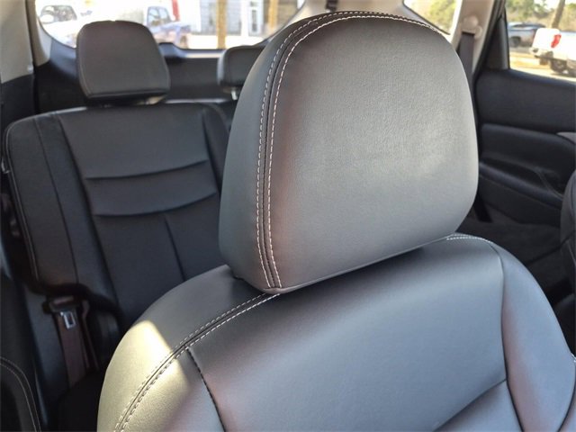 Used 2024 Nissan Murano SV w/ SV Midnight Edition Package image 13