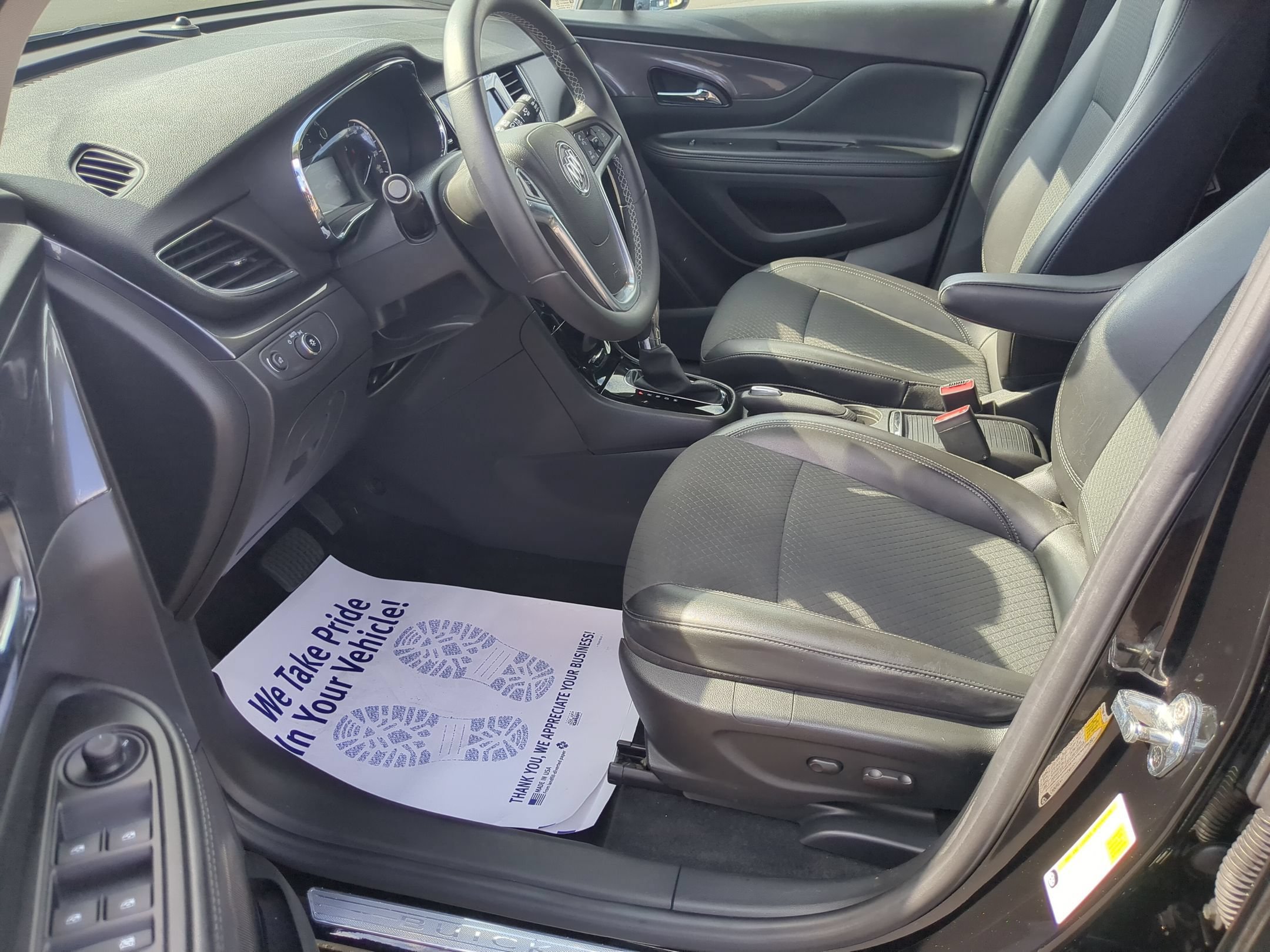 Certified 2022 Buick Encore Preferred w/ Safety Package AWD/4WD image 17