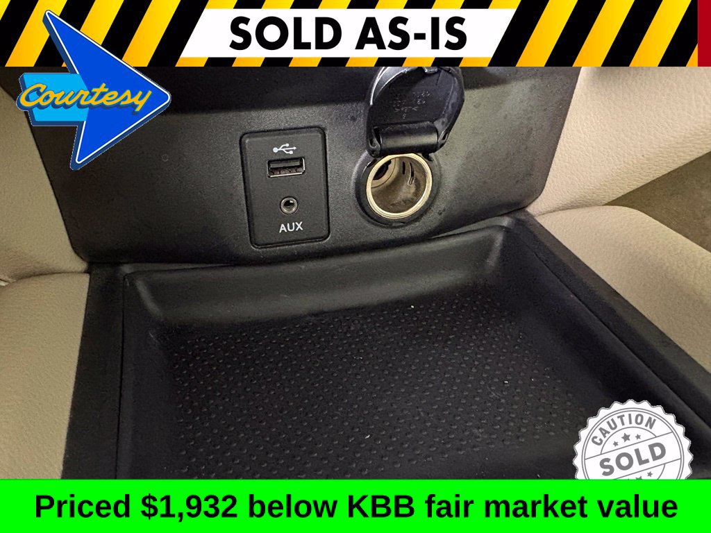 Used 2015 Nissan Rogue S FWD image 31