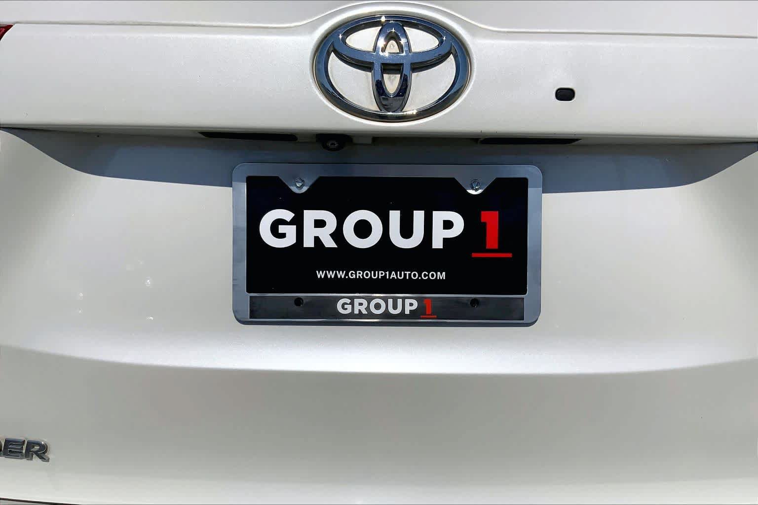 Used 2018 Toyota Highlander Limited Platinum FWD image 30