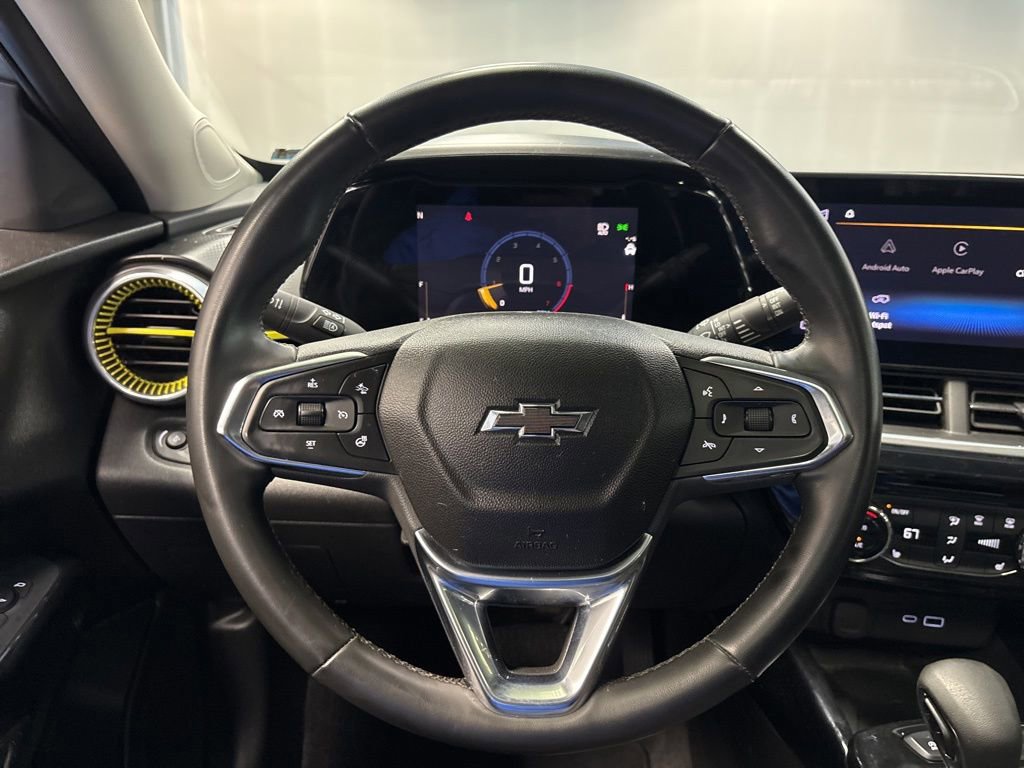 Used 2024 Chevrolet Trax ACTIV w/ Sunroof Package FWD image 35