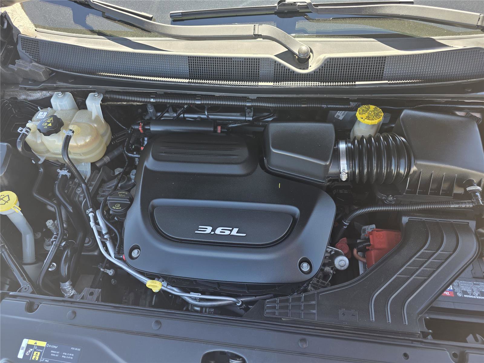 Used 2018 Chrysler Pacifica LX w/ Tire & Wheel Group FWD image 12