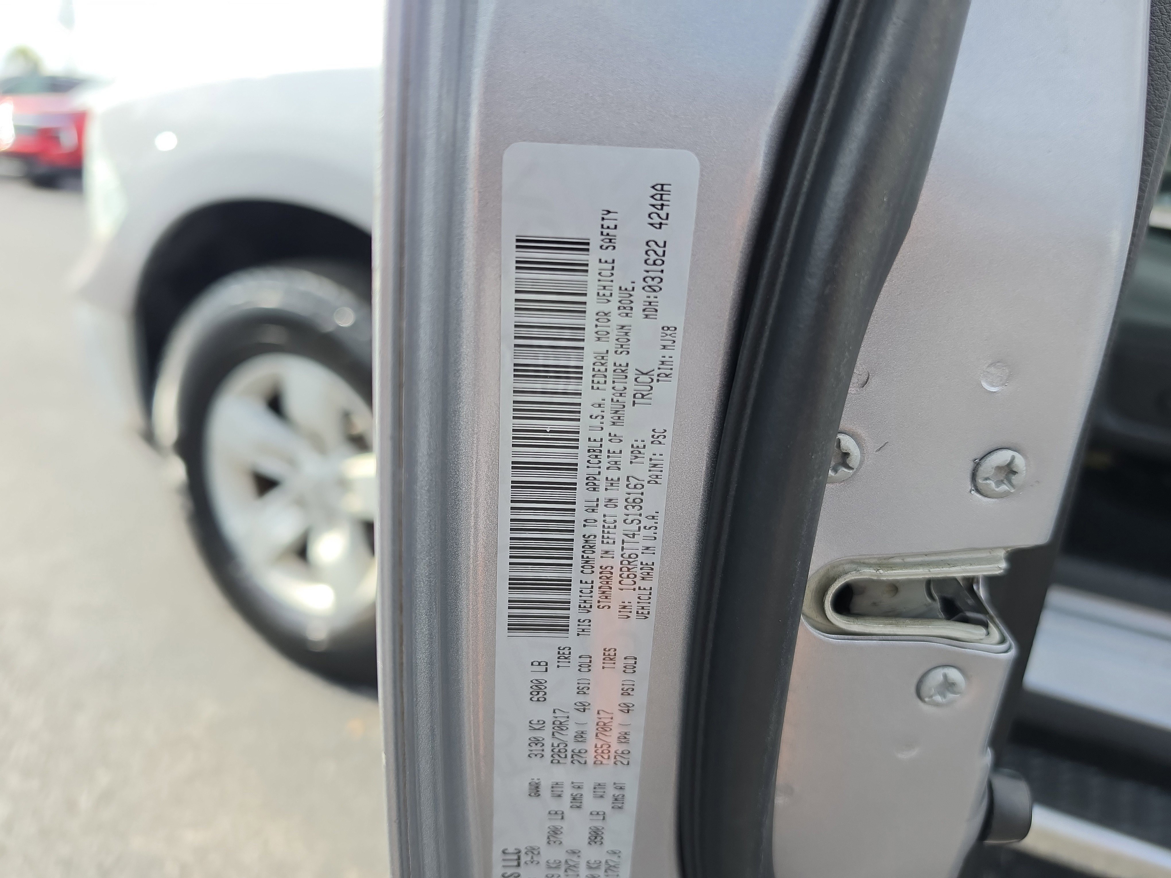 Used 2020 RAM 1500 Classic SLT w/ Luxury Group RWD image 29