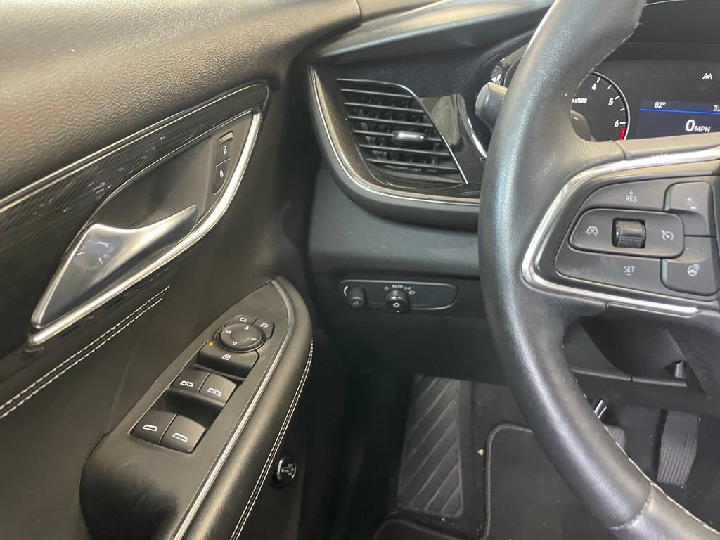 Used 2021 Buick Envision Preferred FWD image 12