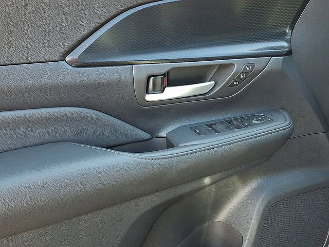 Used 2026 Toyota Grand Highlander AWD Hybrid image 17