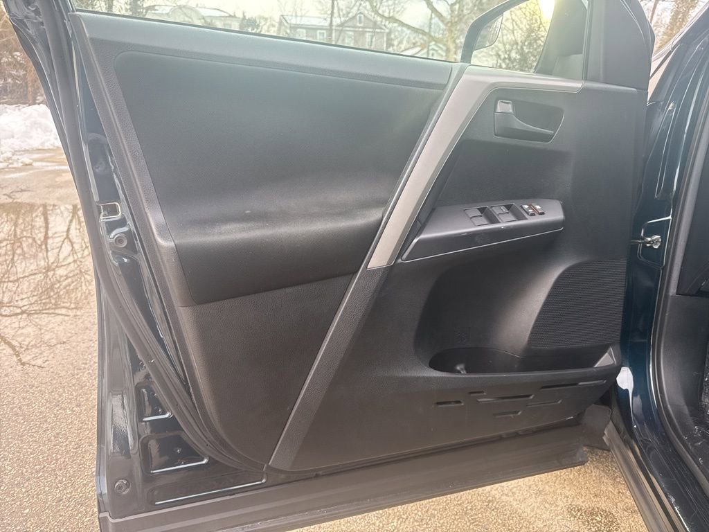 Used 2018 Toyota RAV4 LE w/ All Weather Liner Package image 11