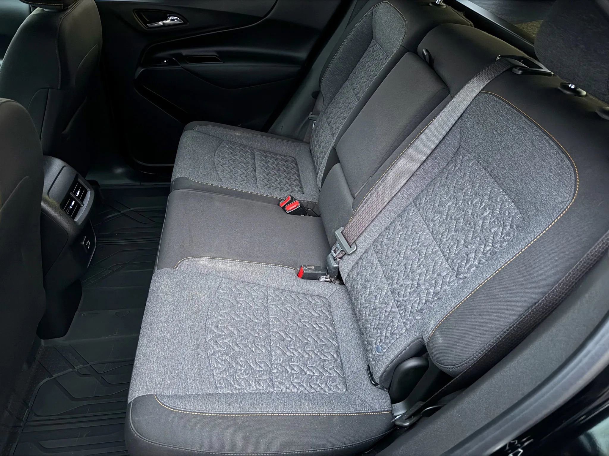 Used 2022 Chevrolet Equinox LT w/ LPO, Floor Liner Package image 17