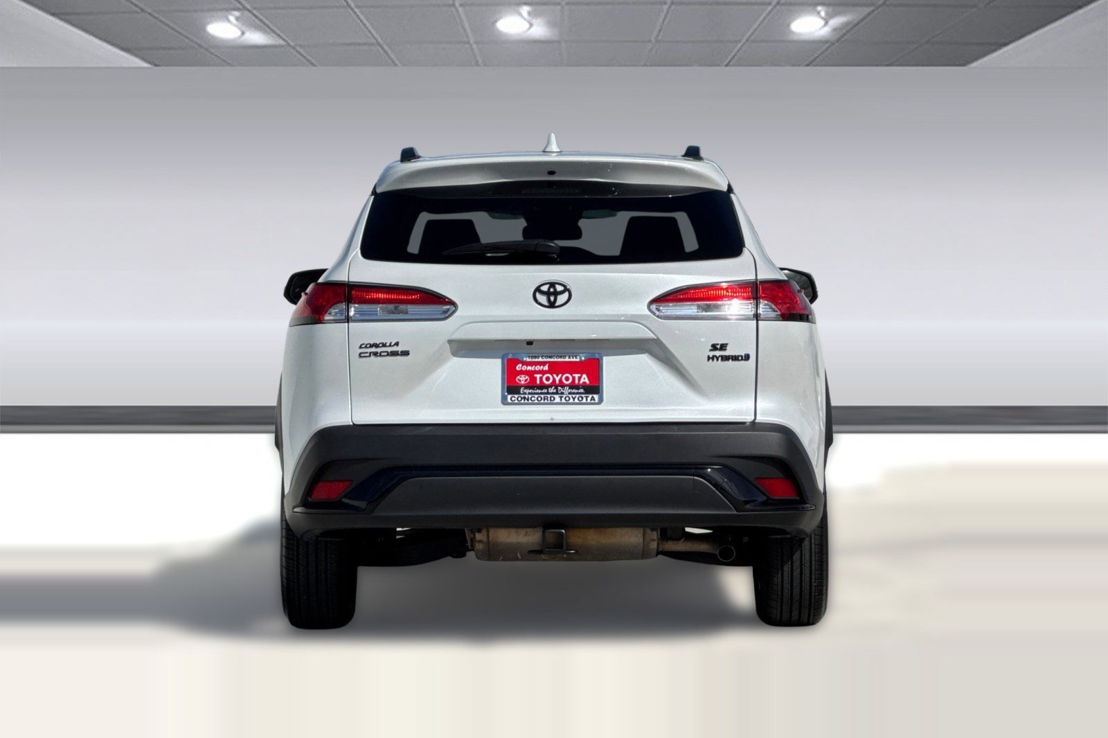 Used 2024 Toyota Corolla Cross SE w/ Moonroof Package image 8